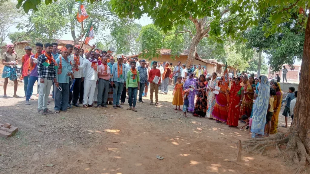 चोंगाखार में भाजपा की बैठक संपन्न, अन्नपूर्णा को जिताने का लिया संकल्प