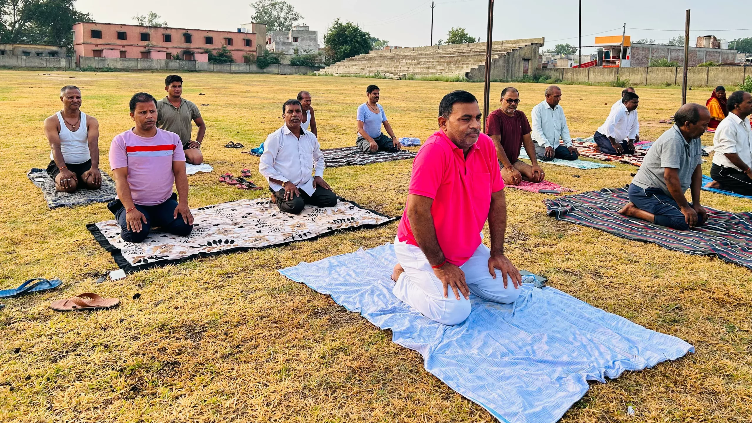 बिरनी: अंतराष्ट्रीय योग दिवस के अवसर पर पेशम और पलौंजिया में किया गया योग