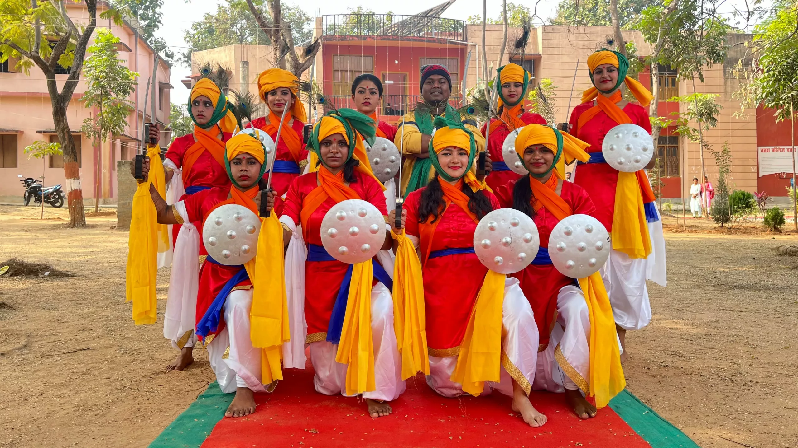 विनोबा भावे विश्वविद्यालय हजारीबाग द्वारा आयोजित ” इंटर कॉलेज यूथ फेस्टिवल-2024″ में गिरिडीह कालेज ने जीता सात गोल्ड मेडल